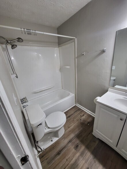 Building Photo - 9310 Cedar Ridge Dr NW