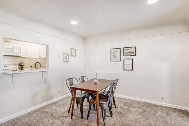 Building Photo - 1456 Ivy St