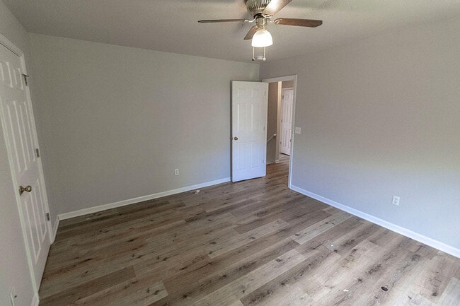 Building Photo - 1412 N Frideriki Dr