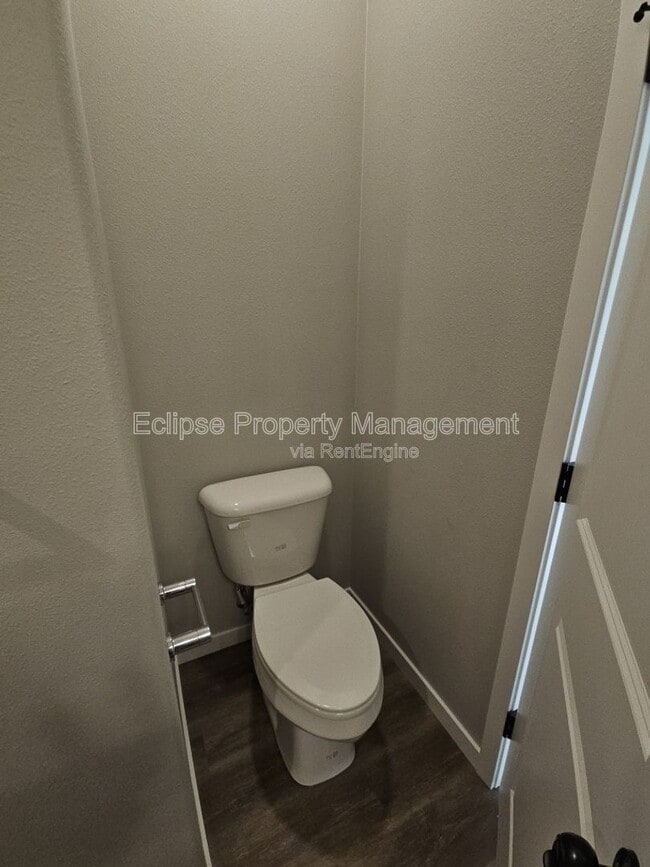 Building Photo - 513 Washington Ave