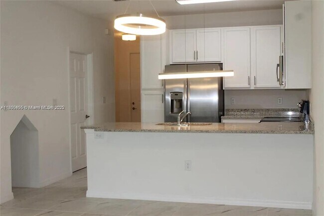 Building Photo - 4756 SW 63rd Terrace