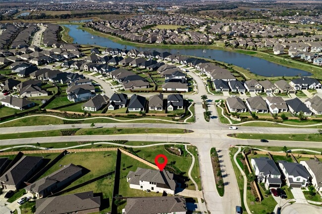 Building Photo - 5106 Sistine Dr