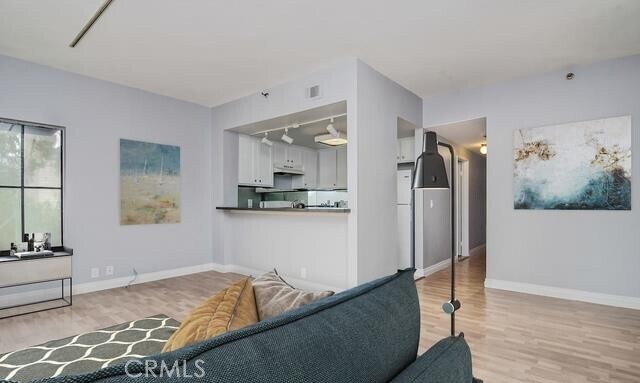 Building Photo - 720 W 4th St