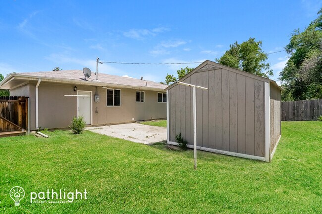 Building Photo - 718 N Kingsley Dr, Colorado Springs, CO, 8...