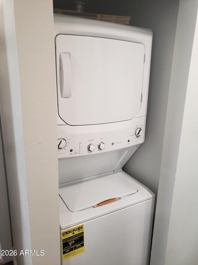 Building Photo - 301 W Medlock Dr