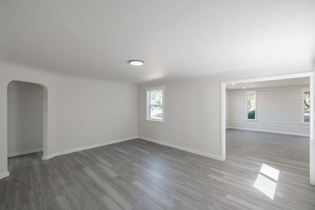 Building Photo - 1247 Clark Mill Rd