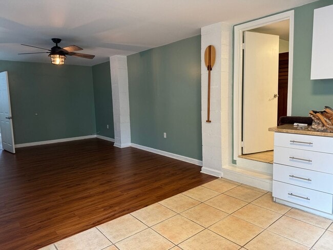 Building Photo - Hauula