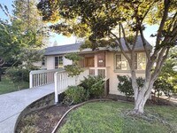 Building Photo - 146 Northridge Dr