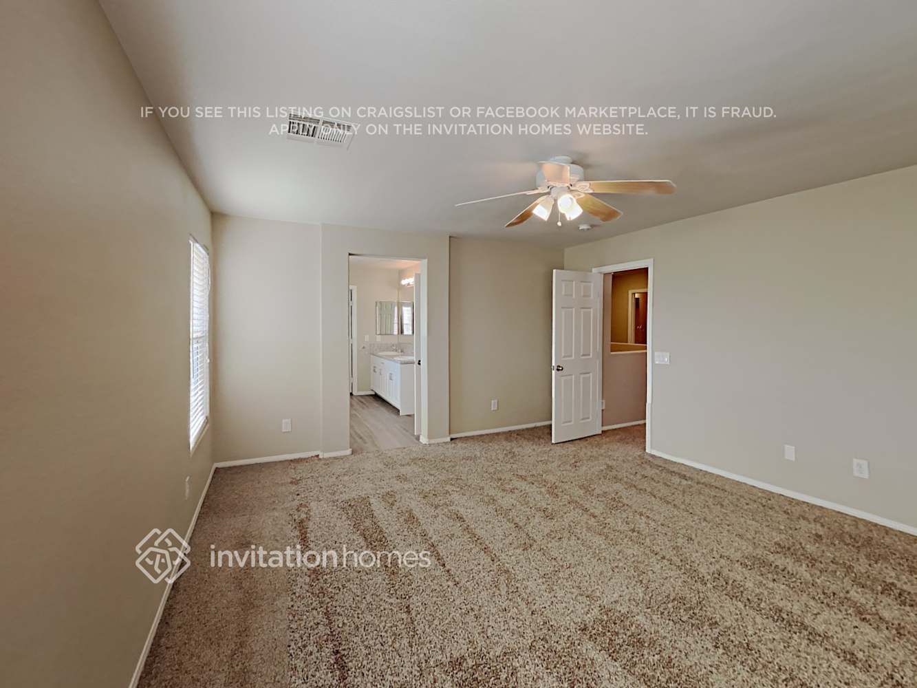 Building Photo - 11575 W Aruba Beach Ave