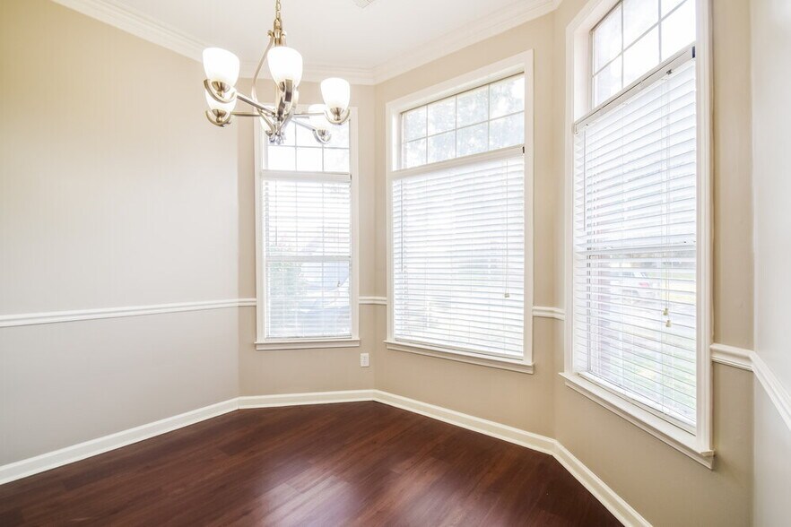 Building Photo - 4051 Bordeaux Ridge Cove S