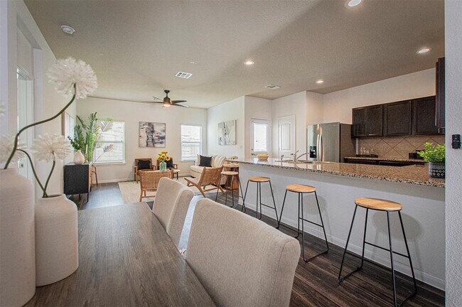 Building Photo - 15108 Diamondleaf Cove