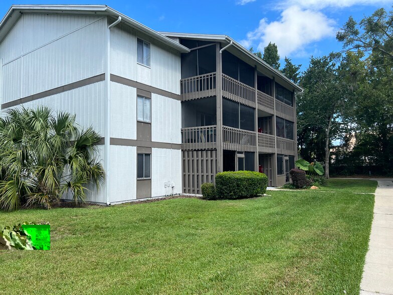 Building Photo - 6519 W Newberry Rd