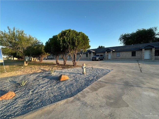 Building Photo - 13-17 1/2 S 17 1/2 St