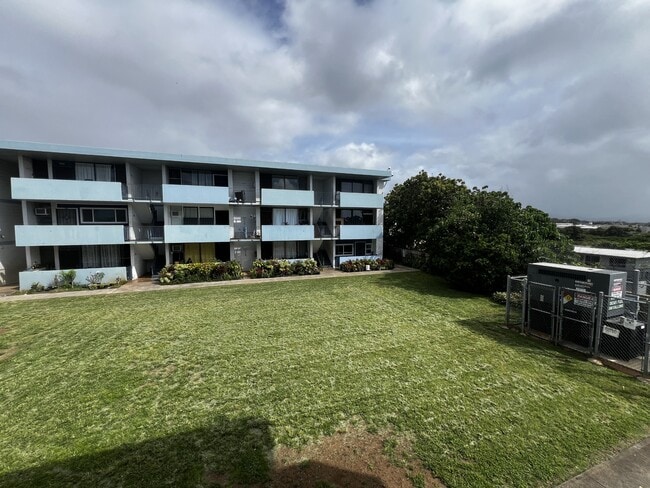 Building Photo - 94-309-249 Waikele Rd