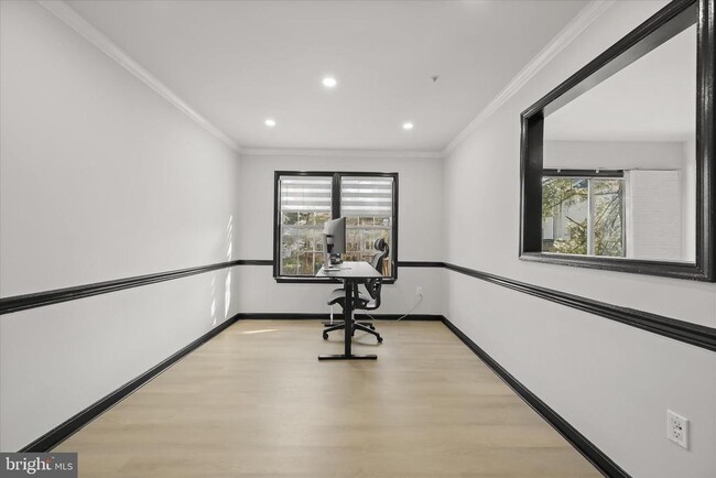 Building Photo - 10626 Fitzgibbon Ct