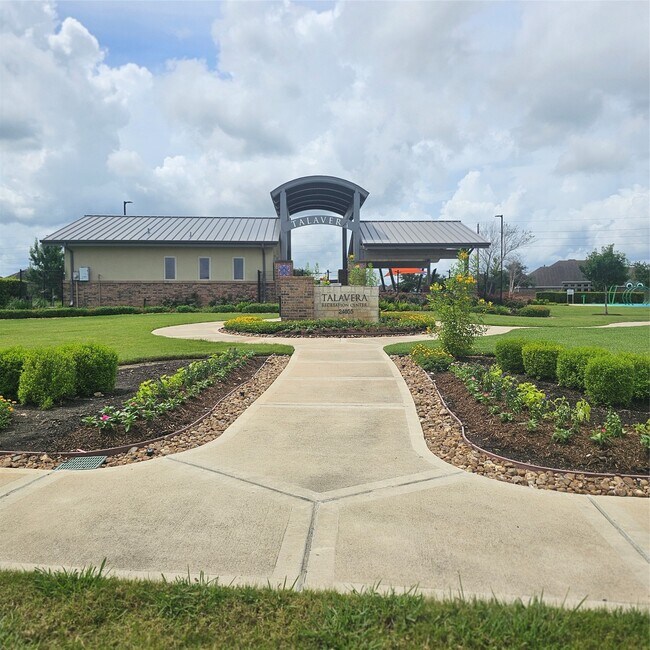 Building Photo - 11518 Harmony Summit Trce