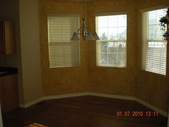 Building Photo - Beautiful 3 Bedroom 2 Bathroom House  **NE...