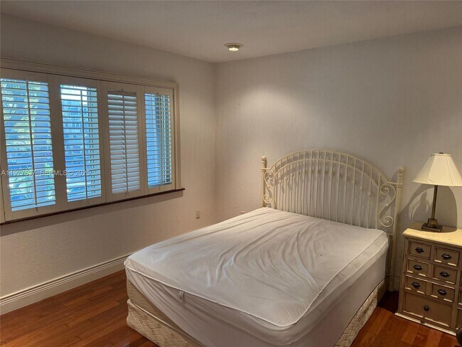 Building Photo - 7845 Camino Real