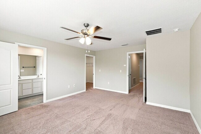 Building Photo - 11410 Cay Spruce Wy