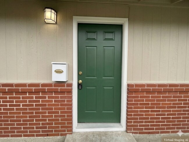 Building Photo - MANF01