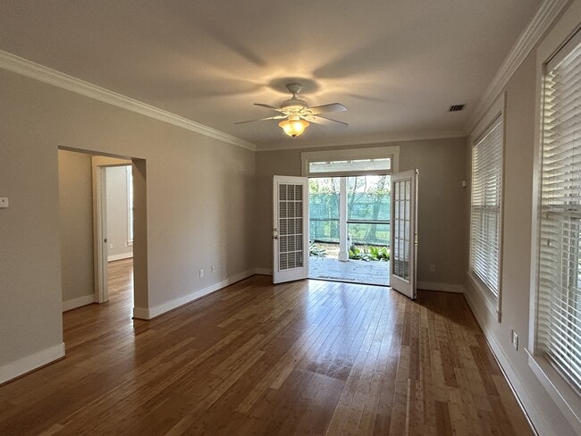 Building Photo - 2805 3rd St