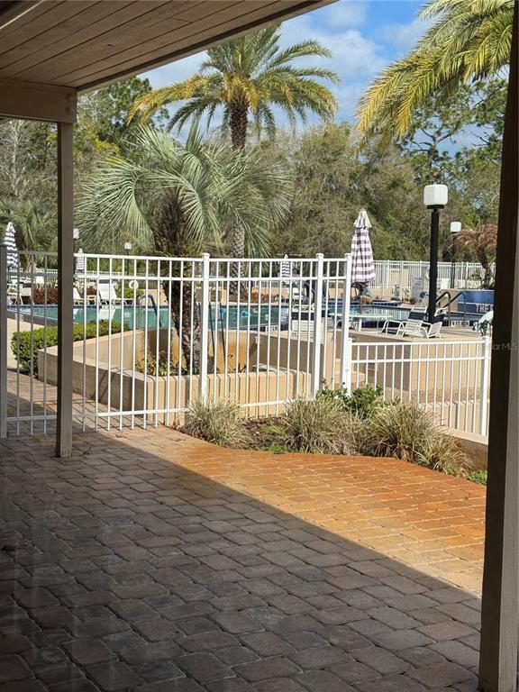 Building Photo - 603 W Club Blvd