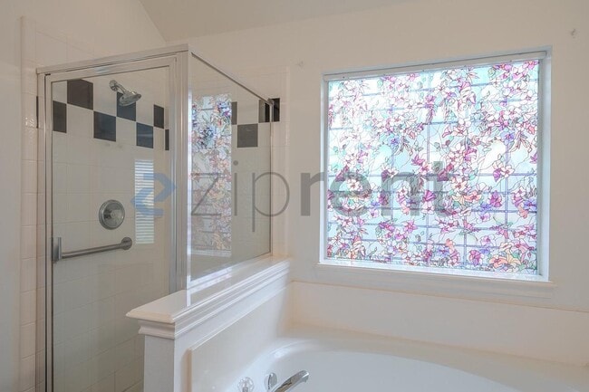 Building Photo - 14107 White Oak Gardens Dr