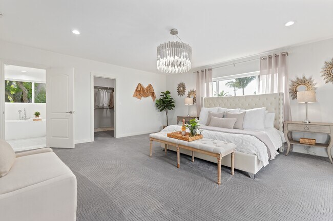 Building Photo - 1476 Crestline Dr