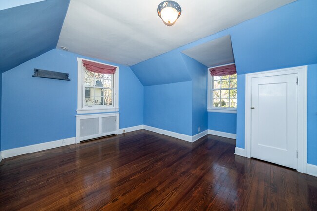 Building Photo - 95 Edgewood Ave