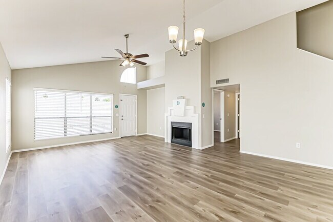 Building Photo - 3410 W Frankfurt Dr