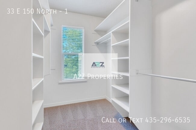 Building Photo - 33 E 150 N