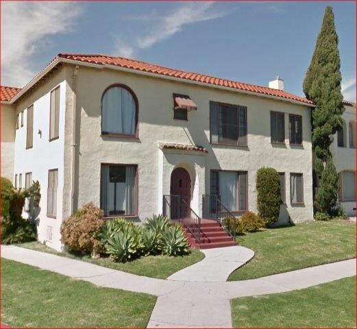 Building Photo - 1085 S Cloverdale Ave