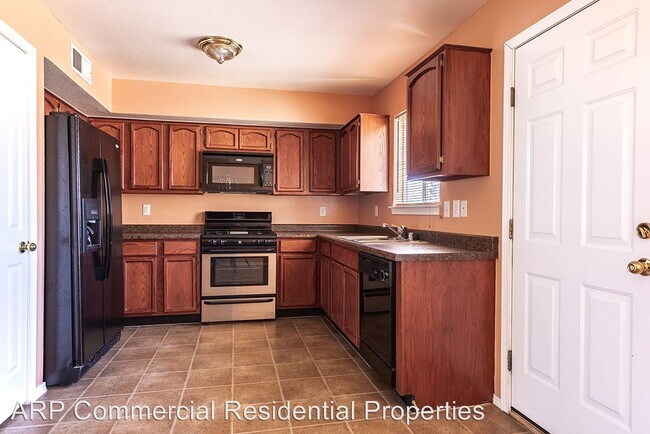 Building Photo - 3 br, 2.5 bath House - 11941 MESQUITE ROCK DR