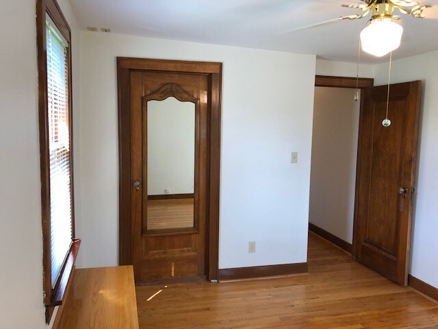 Building Photo - 512 W Wing St