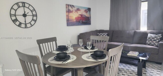 Building Photo - 8016 NW 14th Pl