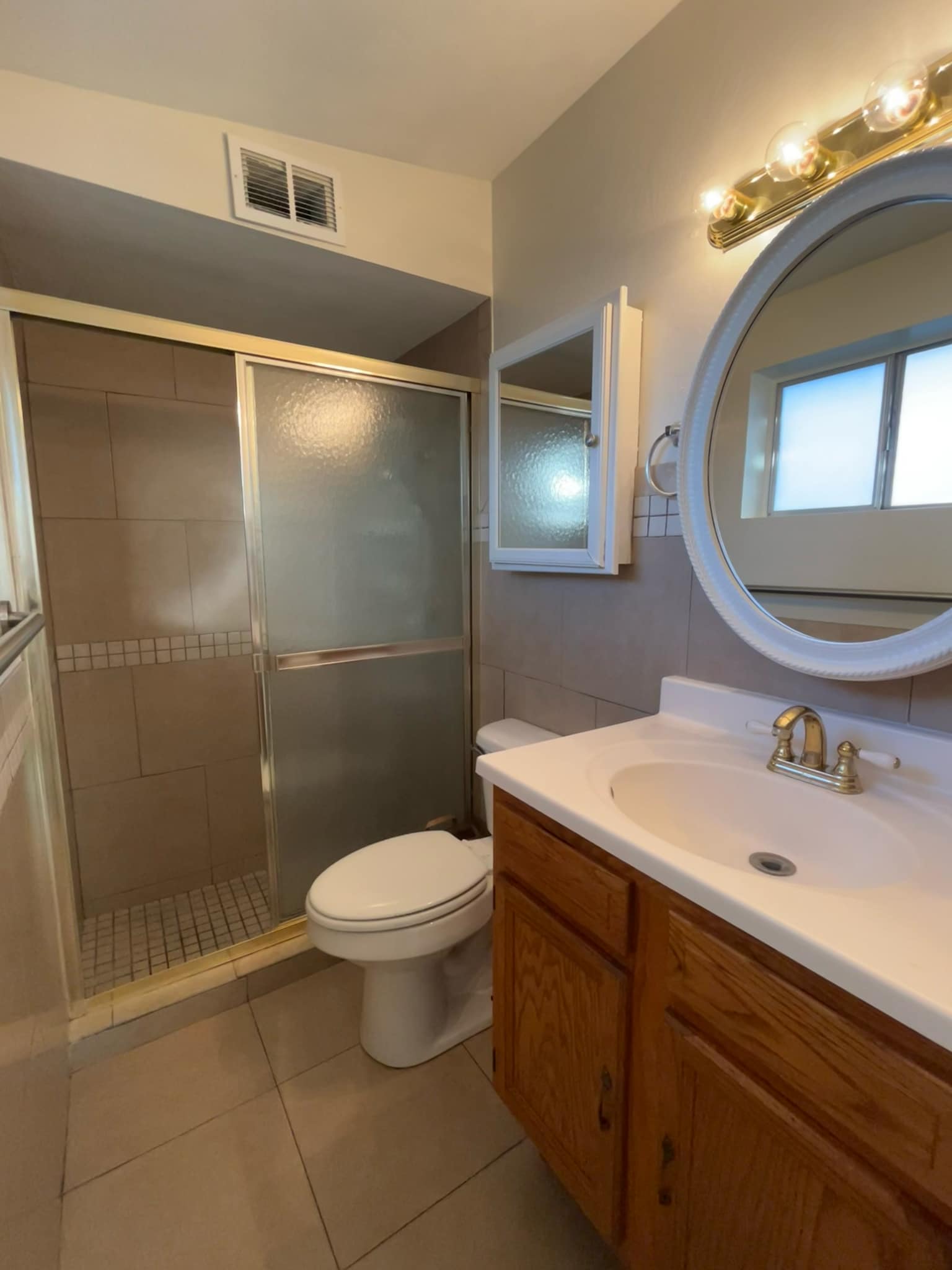 Primary Bathroom - 8321 E Gettysburg Pl