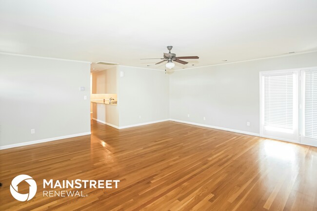 Building Photo - 9820 Pollie Little Ln