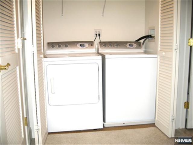 Building Photo - 2411 Windsor Park Ct