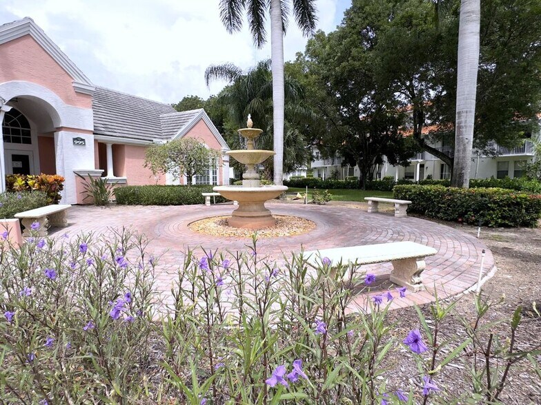 Building Photo - 1101 Crystal Way