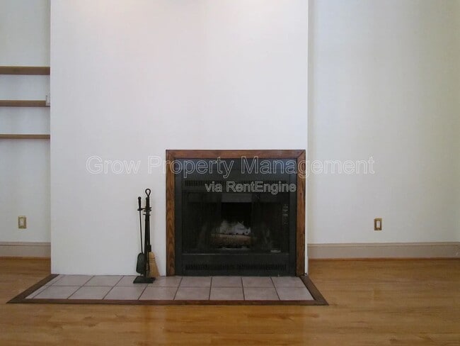 Building Photo - 2024 Spring Garden St