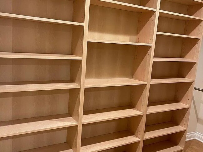 Building Photo - 5354 Lindley Ave