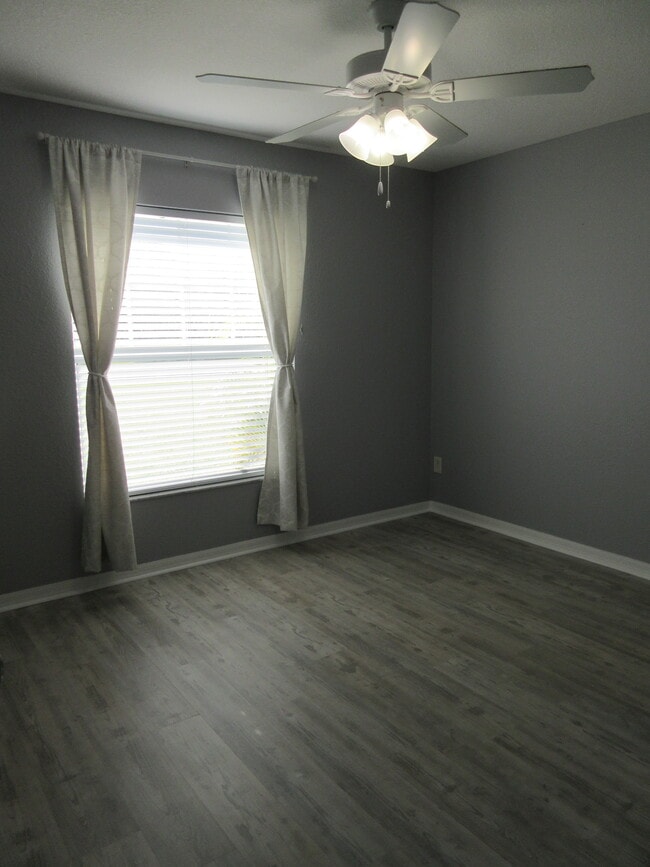 Building Photo - 1185 Rio De Janeiro Ave