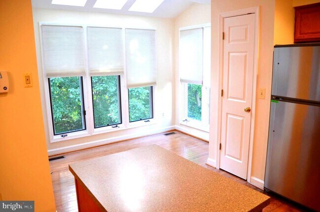 Building Photo - 6086 Joust Ln