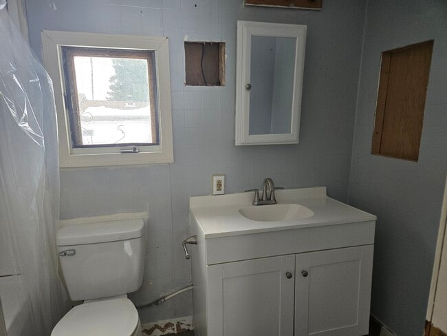 Building Photo - 435 Parsons Rd