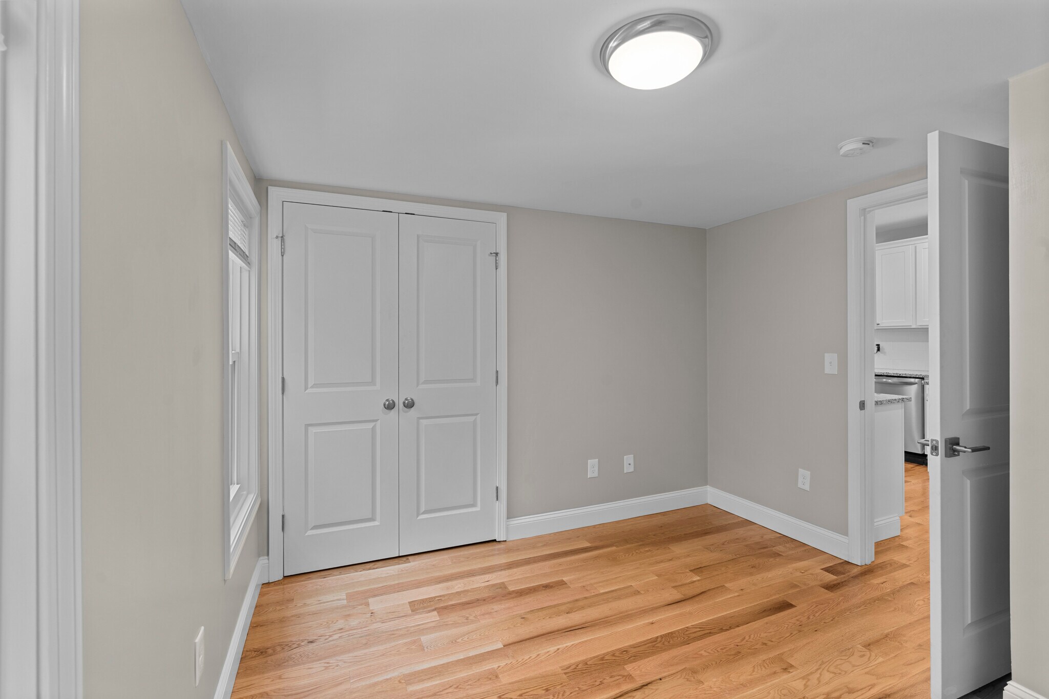 Building Photo - 376 Arnolds Neck Dr