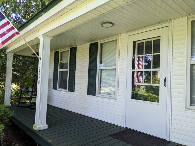 Building Photo - 3990 Deer River Rd