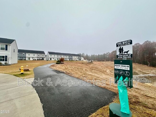 Building Photo - 6650 Gibraltar Rock Dr