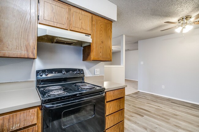 Building Photo - 2521 Indigo Ln