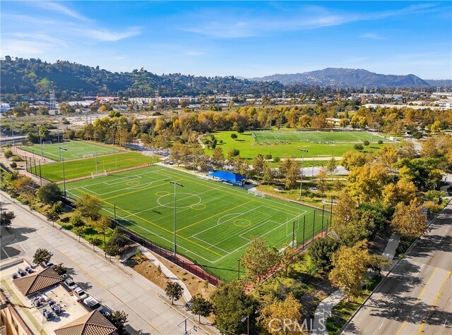 Building Photo - 2700 E Chaucer St