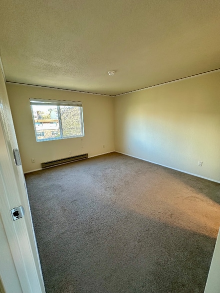 Building Photo - 1815 14th Ave